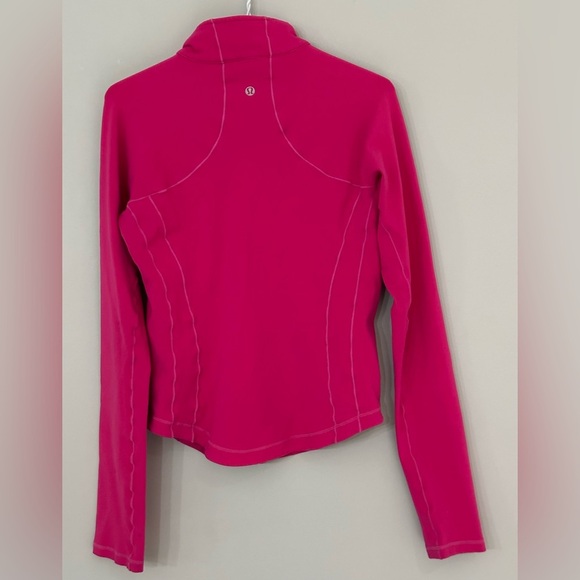 Lululemon: Women's Jacket (pit to pit approx 18 inches) - Picture 4 of 8
